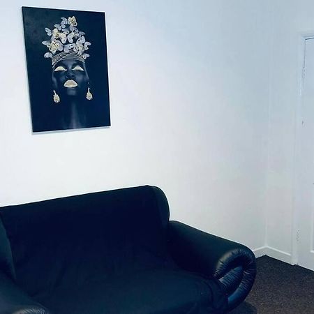 Comfortable Town House In Coventry City Centre Villa Kültér fotó