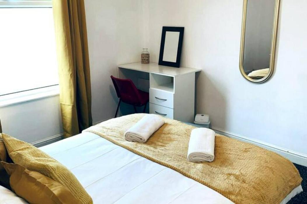Comfortable Town House In Coventry City Centre Villa Kültér fotó